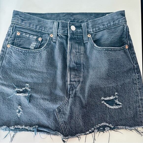 LEVIS REVOLVE Black Distressed Raw Hem Button Fly Pockets ALine Mini Skirt 26 - Picture 11 of 15